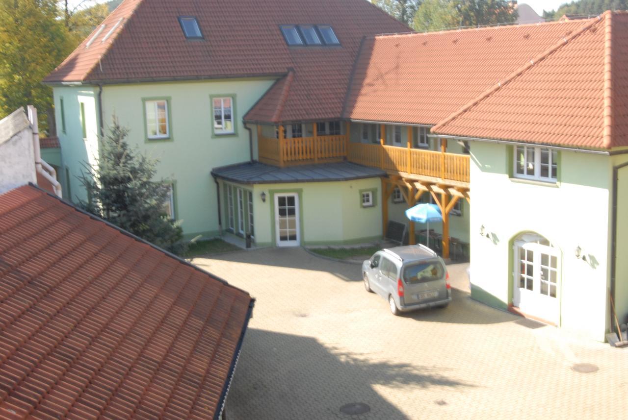 Hotel Atawa Raby Exterior foto