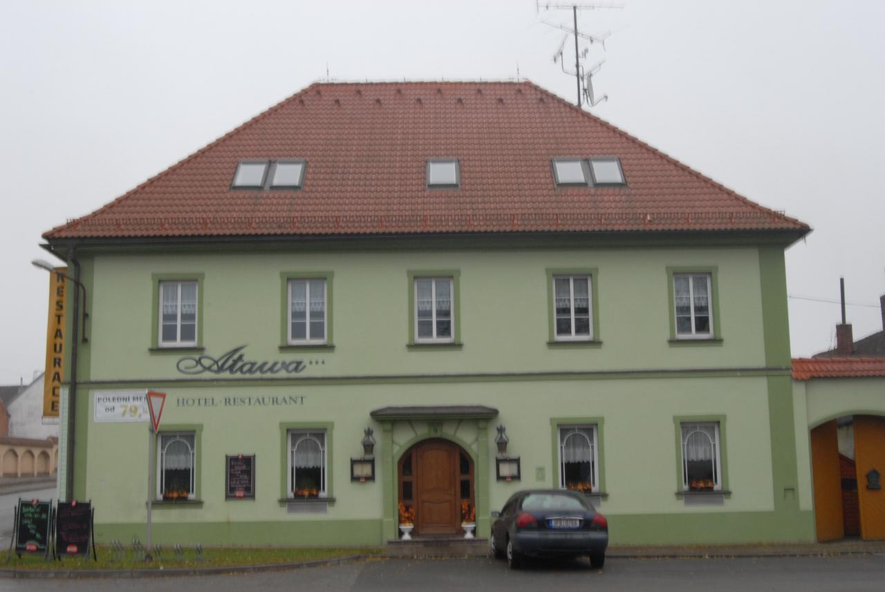 Hotel Atawa Raby Exterior foto